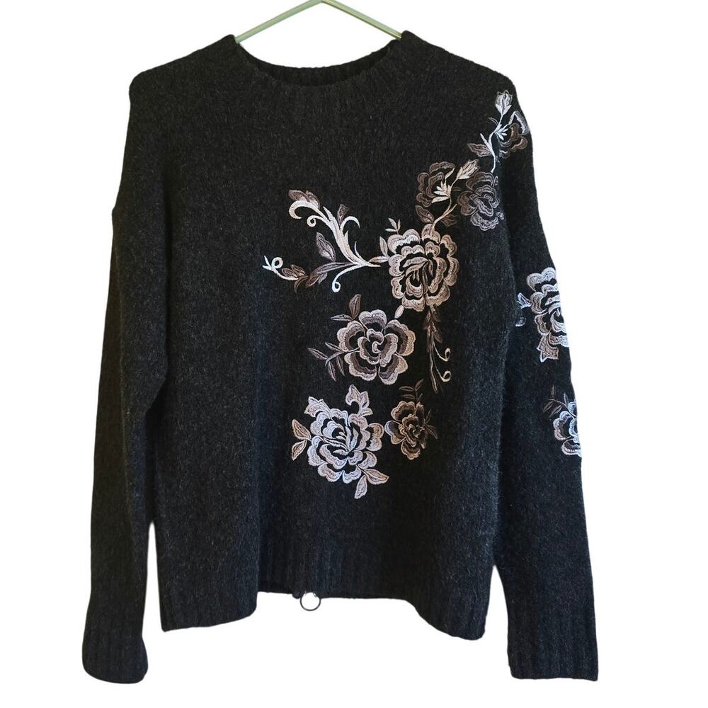 BlankNYC wool blend zipper back floral embroidered sweater size small